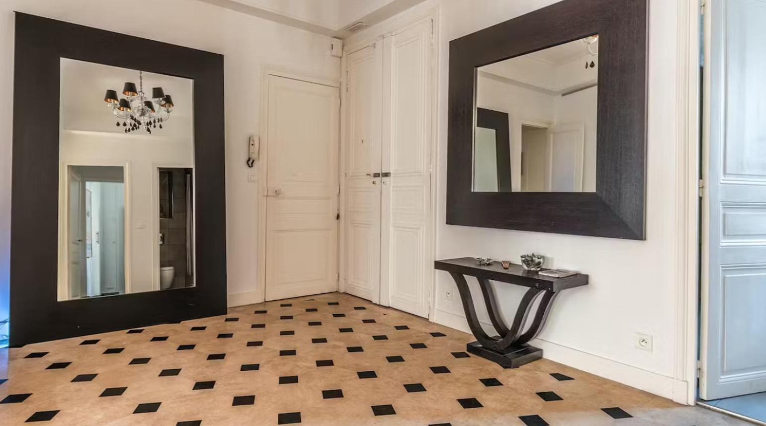 Apartment Saint-germain 3-bedroom Pres Les Jardins *