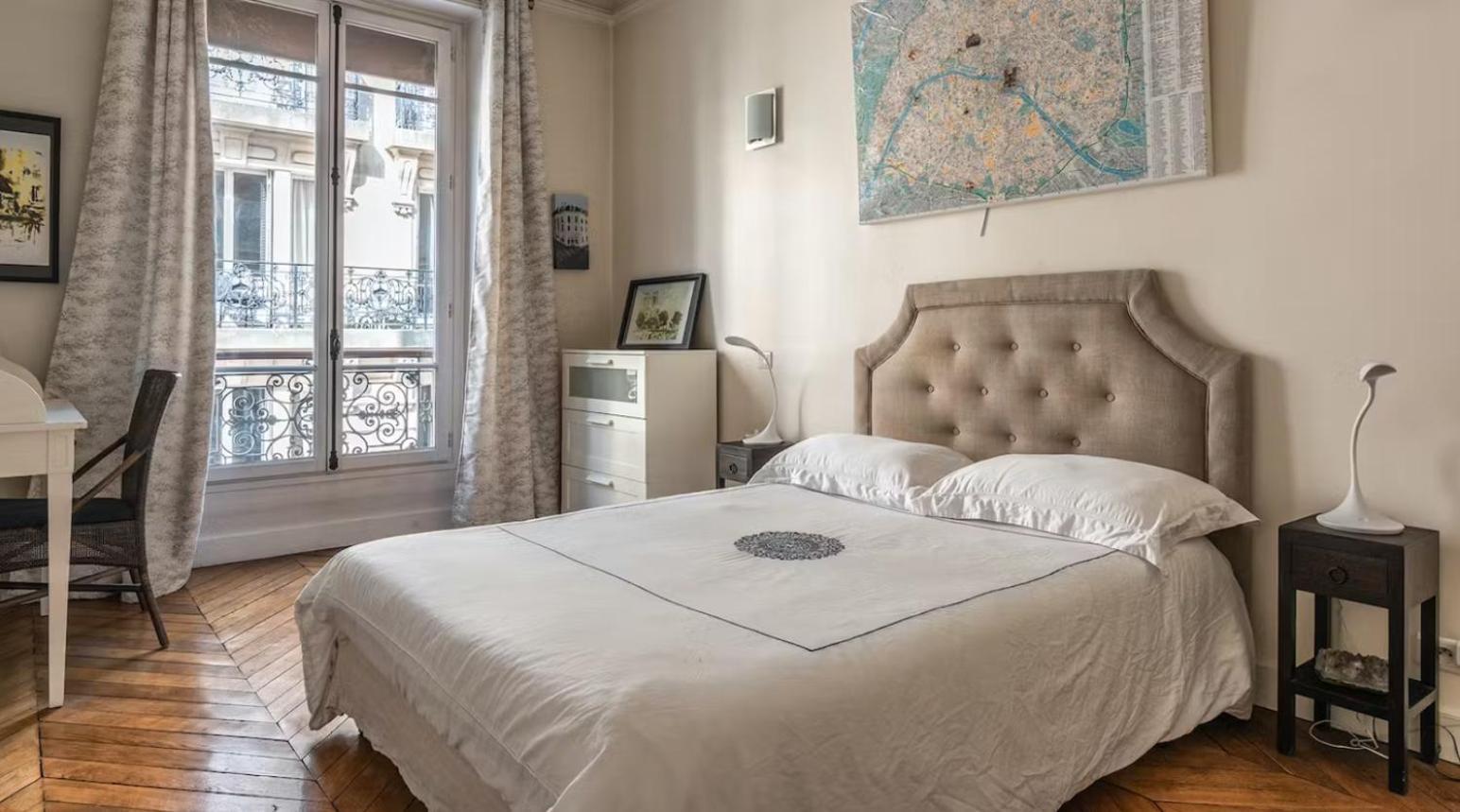 Saint-germain 3-bedroom Pres Les Jardins *