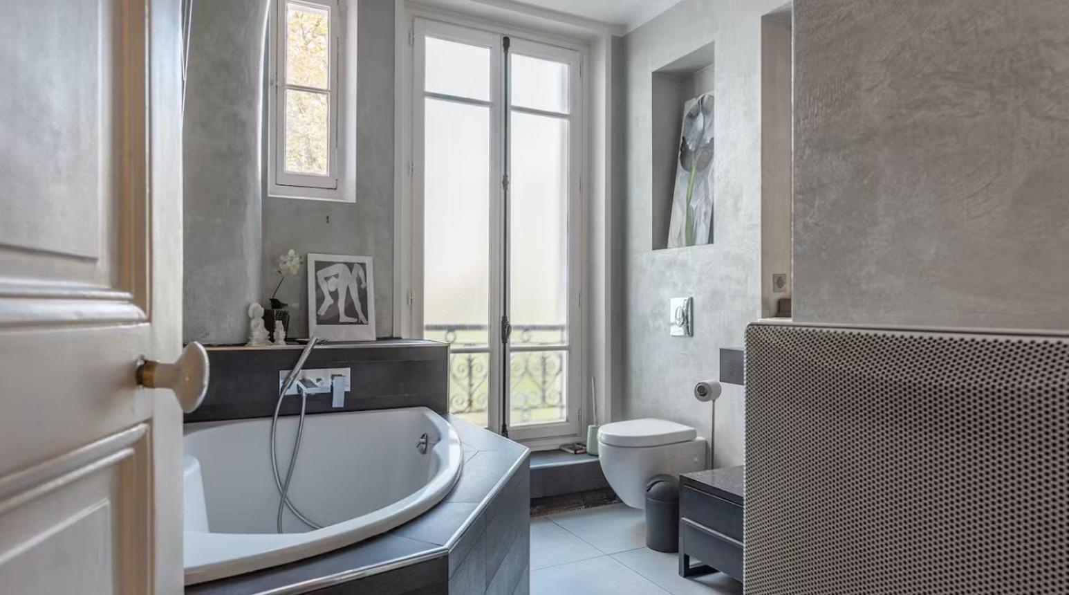 Apartment Saint-germain 3-bedroom Pres Les Jardins Paris